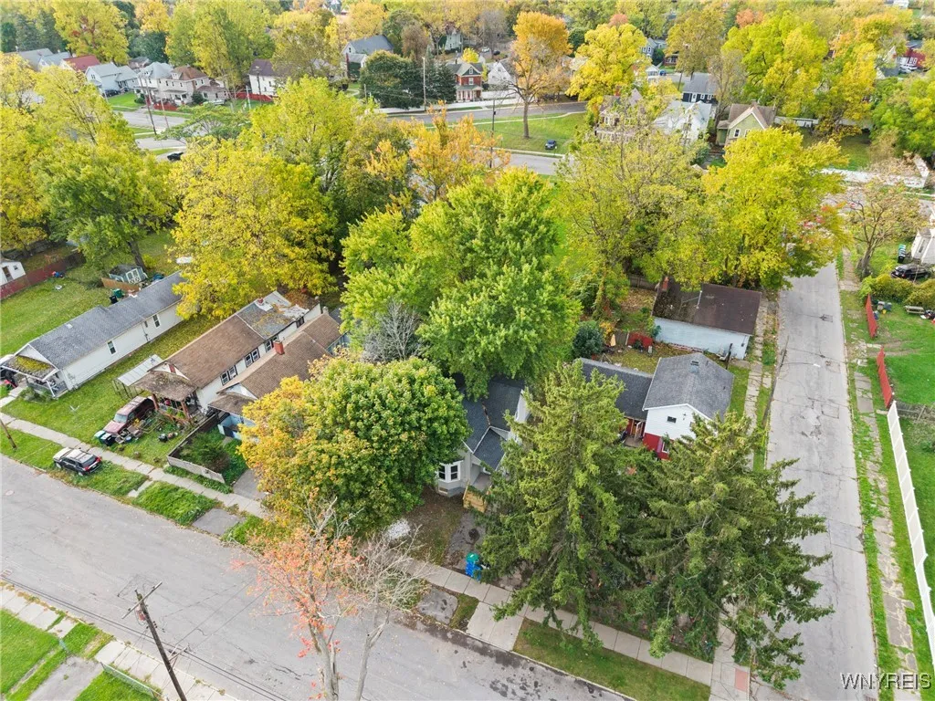 1361 North Avenue, Niagara Falls, New York 14305, Niagara Falls, New York 14305, 3 Bedrooms Bedrooms, ,2 BathroomsBathrooms,Residential,For Sale,1361 North Avenue, Niagara Falls, New York 14305,0,B1628293