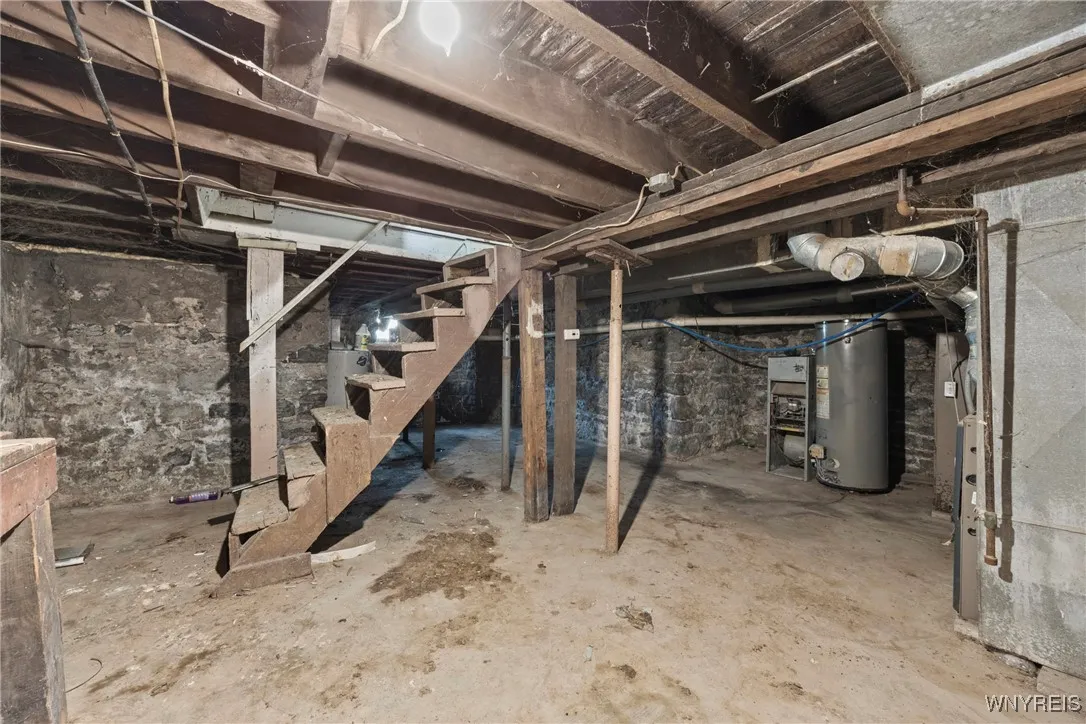 1361 North Avenue, Niagara Falls, New York 14305, Niagara Falls, New York 14305, 3 Bedrooms Bedrooms, ,2 BathroomsBathrooms,Residential,For Sale,1361 North Avenue, Niagara Falls, New York 14305,0,B1628293