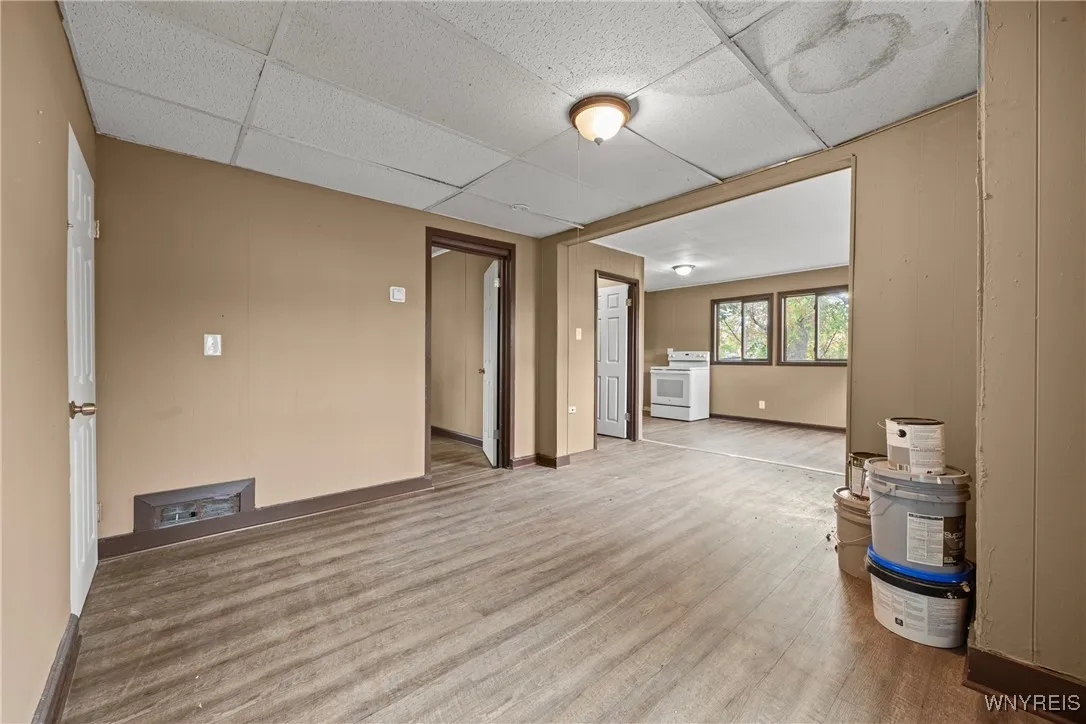 1361 North Avenue, Niagara Falls, New York 14305, Niagara Falls, New York 14305, 3 Bedrooms Bedrooms, ,2 BathroomsBathrooms,Residential,For Sale,1361 North Avenue, Niagara Falls, New York 14305,0,B1628293