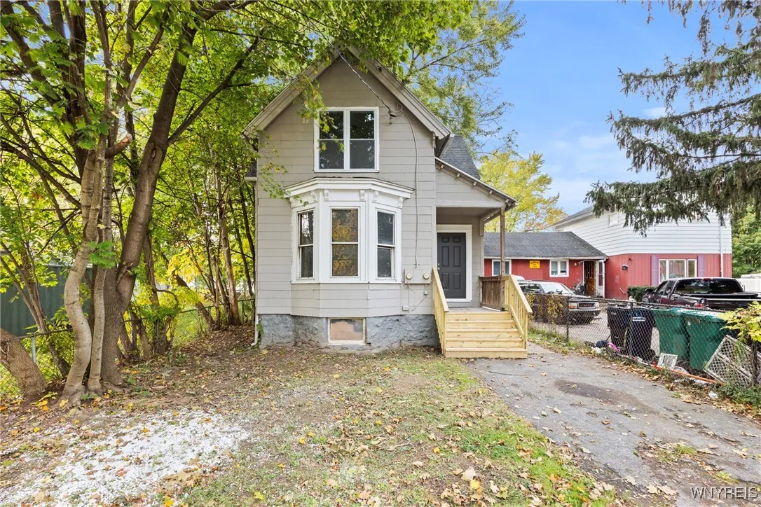 1361 North Avenue, Niagara Falls, New York 14305, Niagara Falls, New York 14305, 3 Bedrooms Bedrooms, ,2 BathroomsBathrooms,Residential,For Sale,1361 North Avenue, Niagara Falls, New York 14305,0,B1628293