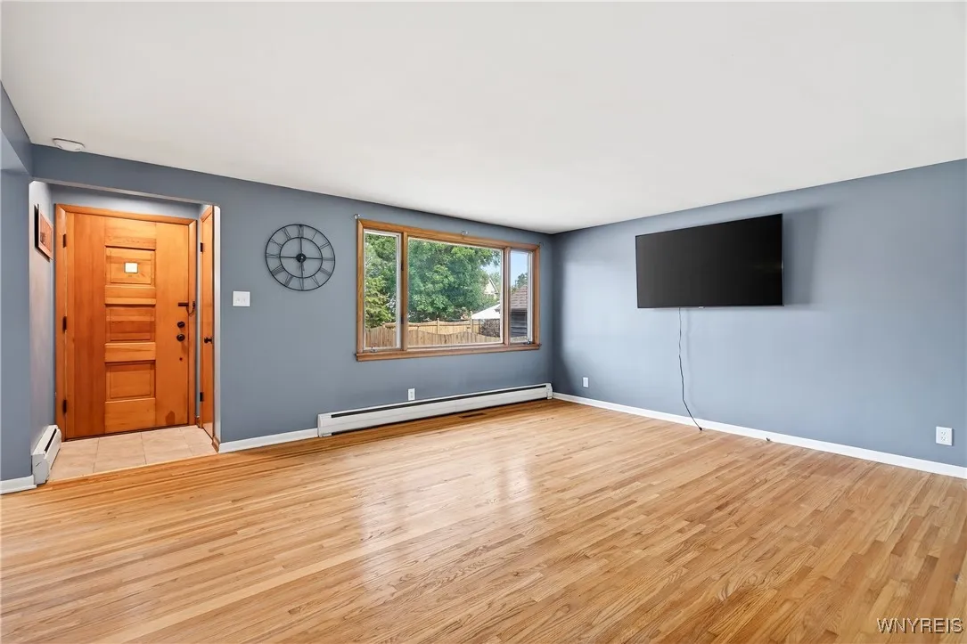 355 Hedstrom Drive, Amherst, New York 14226, Amherst, New York 14226, 3 Bedrooms Bedrooms, 7 Rooms Rooms,1 BathroomBathrooms,Residential,For Sale,355 Hedstrom Drive, Amherst, New York 14226,B1627990
