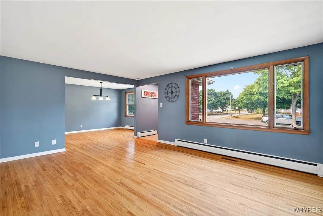 355 Hedstrom Drive, Amherst, New York 14226, Amherst, New York 14226, 3 Bedrooms Bedrooms, 7 Rooms Rooms,1 BathroomBathrooms,Residential,For Sale,355 Hedstrom Drive, Amherst, New York 14226,B1627990