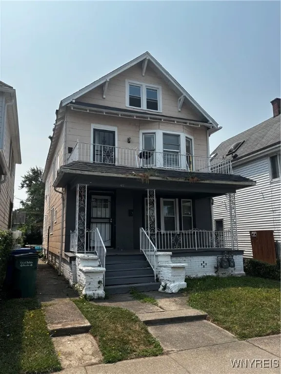299 East Delavan Avenue S, Buffalo, New York 14208, Buffalo, New York 14208, 6 Bedrooms Bedrooms, ,2 BathroomsBathrooms,Residential,For Sale,299 East Delavan Avenue S, Buffalo, New York 14208,B1628458