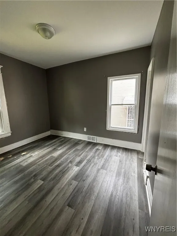 299 East Delavan Avenue S, Buffalo, New York 14208, Buffalo, New York 14208, 6 Bedrooms Bedrooms, ,2 BathroomsBathrooms,Residential,For Sale,299 East Delavan Avenue S, Buffalo, New York 14208,B1628458