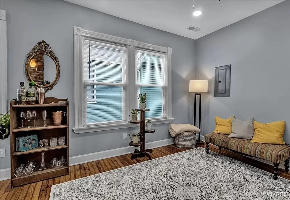 378 Breckenridge Street 3, Buffalo, New York 14213, Buffalo, New York 14213, 1 Bedroom Bedrooms, 3 Rooms Rooms,1 BathroomBathrooms,Residential Lease,For Rent,378 Breckenridge Street 3, Buffalo, New York 14213,B1628504