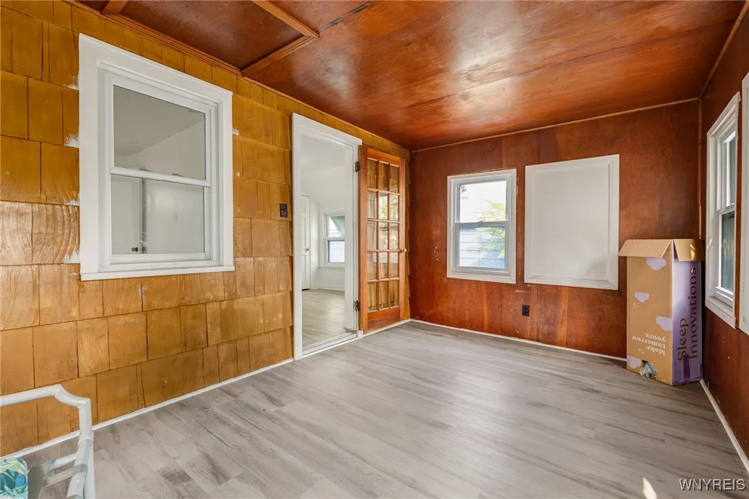 73 Oakmont Avenue, Buffalo, New York 14215, Buffalo, New York 14215, 4 Bedrooms Bedrooms, ,2 BathroomsBathrooms,Residential,For Sale,73 Oakmont Avenue, Buffalo, New York 14215,B1628531