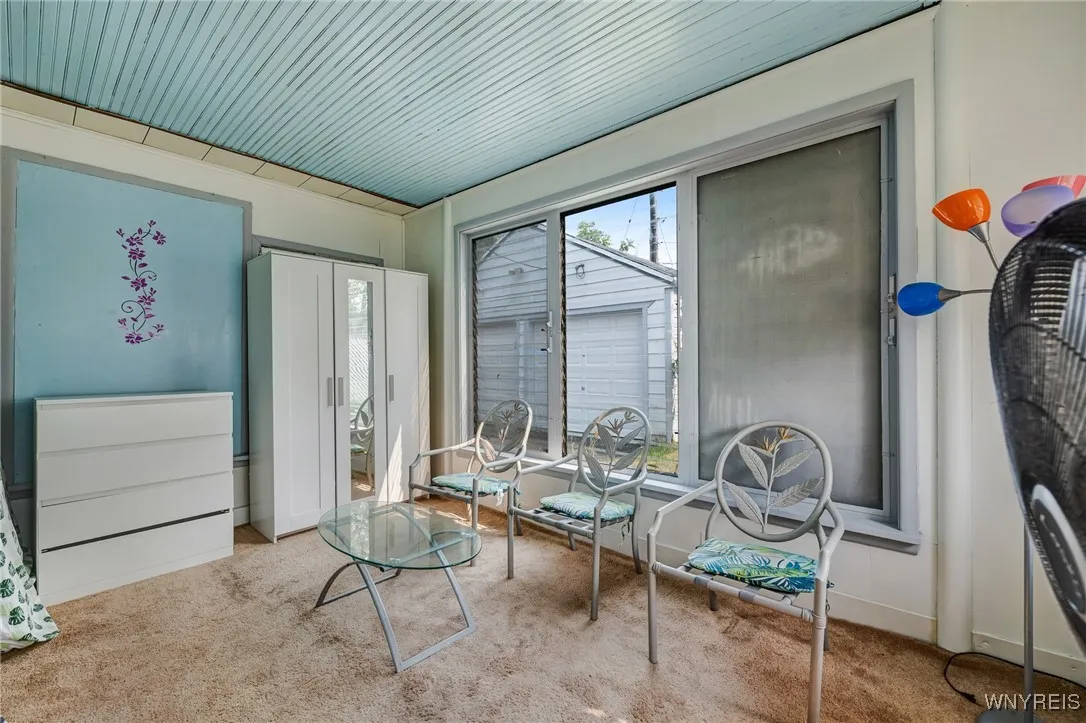 73 Oakmont Avenue, Buffalo, New York 14215, Buffalo, New York 14215, 4 Bedrooms Bedrooms, ,2 BathroomsBathrooms,Residential,For Sale,73 Oakmont Avenue, Buffalo, New York 14215,B1628531