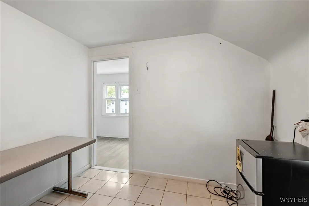 73 Oakmont Avenue, Buffalo, New York 14215, Buffalo, New York 14215, 4 Bedrooms Bedrooms, ,2 BathroomsBathrooms,Residential,For Sale,73 Oakmont Avenue, Buffalo, New York 14215,B1628531