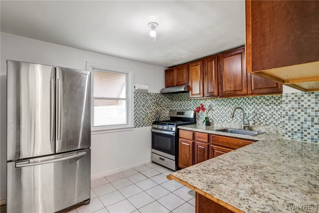 73 Oakmont Avenue, Buffalo, New York 14215, Buffalo, New York 14215, 4 Bedrooms Bedrooms, ,2 BathroomsBathrooms,Residential,For Sale,73 Oakmont Avenue, Buffalo, New York 14215,B1628531