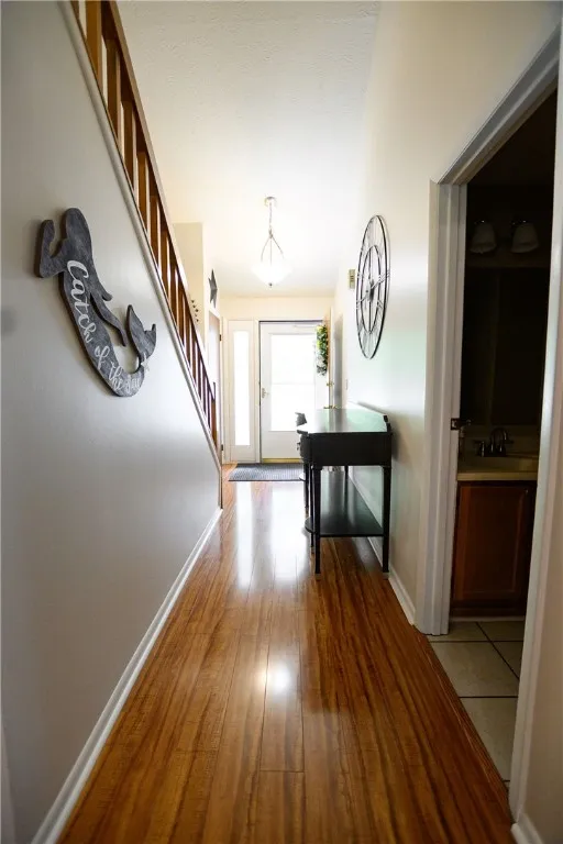 1097 Cane Patch, Webster, New York 14580, Webster, New York 14580, 2 Bedrooms Bedrooms, 5 Rooms Rooms,1 BathroomBathrooms,Residential,Closed,1097 Cane Patch, Webster, New York 14580,0,R1627360