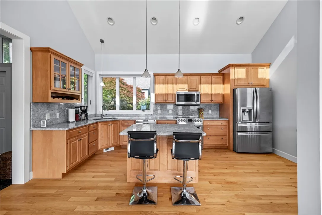 10059 East Bluff Drive, Jerusalem, New York 14527, Jerusalem, New York 14527, 3 Bedrooms Bedrooms, 9 Rooms Rooms,2 BathroomsBathrooms,Residential,Closed,10059 East Bluff Drive, Jerusalem, New York 14527,0,R1625651