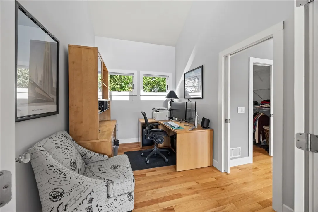 10059 East Bluff Drive, Jerusalem, New York 14527, Jerusalem, New York 14527, 3 Bedrooms Bedrooms, 9 Rooms Rooms,2 BathroomsBathrooms,Residential,Closed,10059 East Bluff Drive, Jerusalem, New York 14527,0,R1625651