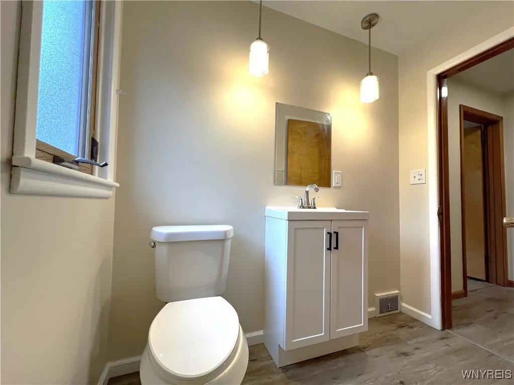 5600 Meadow Drive, Boston, New York 14075, Boston, New York 14075, 3 Bedrooms Bedrooms, 7 Rooms Rooms,2 BathroomsBathrooms,Residential,Closed,5600 Meadow Drive, Boston, New York 14075,0,B1628265