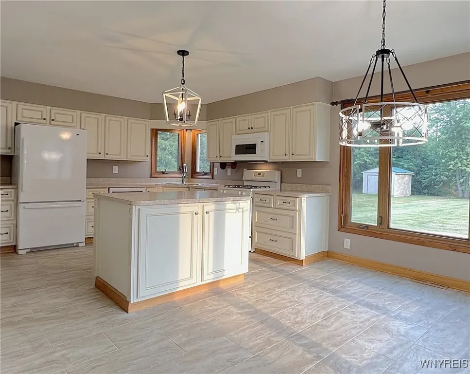 5600 Meadow Drive, Boston, New York 14075, Boston, New York 14075, 3 Bedrooms Bedrooms, 7 Rooms Rooms,2 BathroomsBathrooms,Residential,Closed,5600 Meadow Drive, Boston, New York 14075,0,B1628265