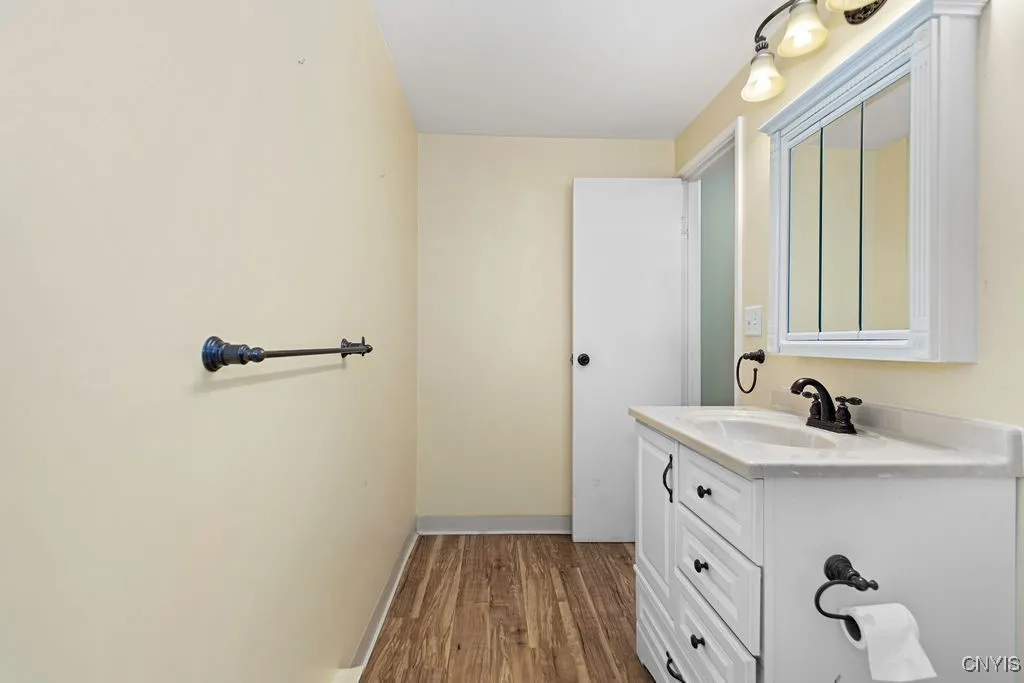 449 Idlewood Boulevard, Van Buren, New York 13027, Van Buren, New York 13027, 2 Bedrooms Bedrooms, 6 Rooms Rooms,1 BathroomBathrooms,Residential,Closed,449 Idlewood Boulevard, Van Buren, New York 13027,0,S1626827