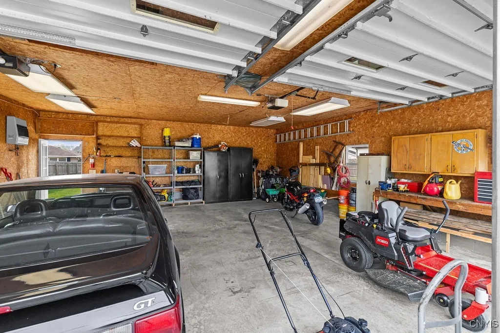 7843 Oneida, Cicero, New York 13030, Cicero, New York 13030, 3 Bedrooms Bedrooms, 6 Rooms Rooms,1 BathroomBathrooms,Residential,Closed,7843 Oneida, Cicero, New York 13030,0,S1628378