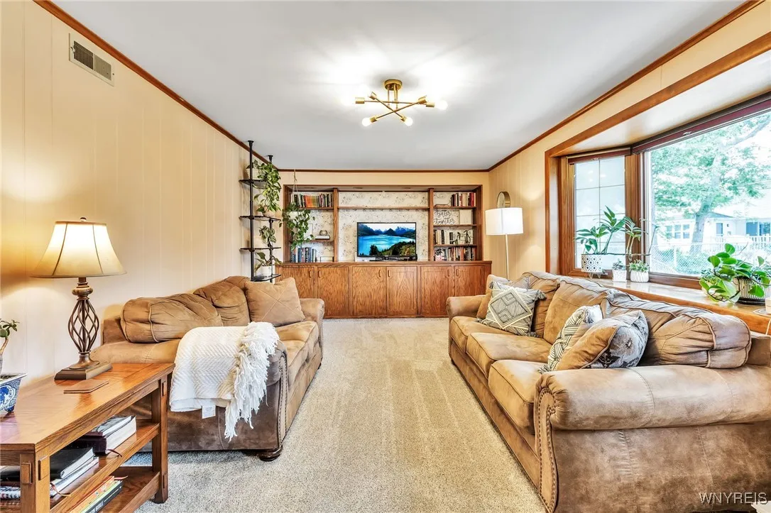 60 Fairways Boulevard, Amherst, New York 14221, Amherst, New York 14221, 3 Bedrooms Bedrooms, 7 Rooms Rooms,1 BathroomBathrooms,Residential,For Sale,60 Fairways Boulevard, Amherst, New York 14221,0,B1628364
