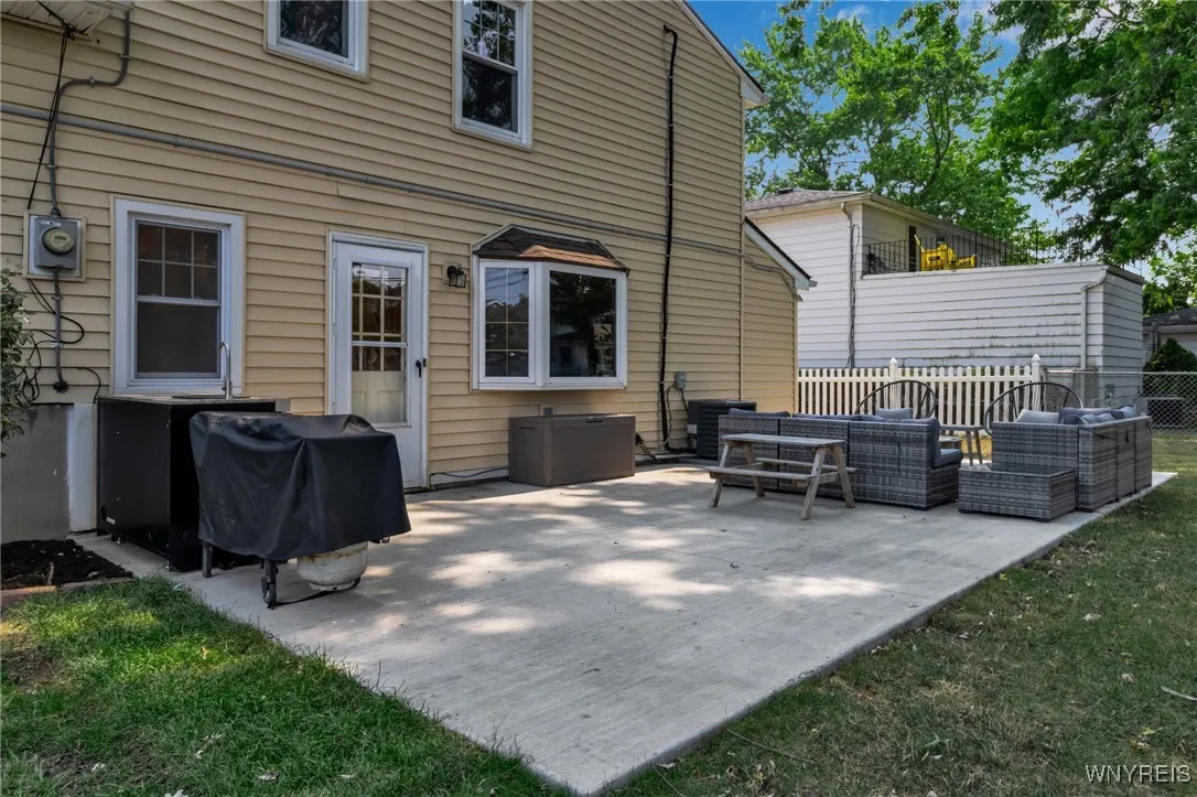 60 Fairways Boulevard, Amherst, New York 14221, Amherst, New York 14221, 3 Bedrooms Bedrooms, 7 Rooms Rooms,1 BathroomBathrooms,Residential,For Sale,60 Fairways Boulevard, Amherst, New York 14221,0,B1628364