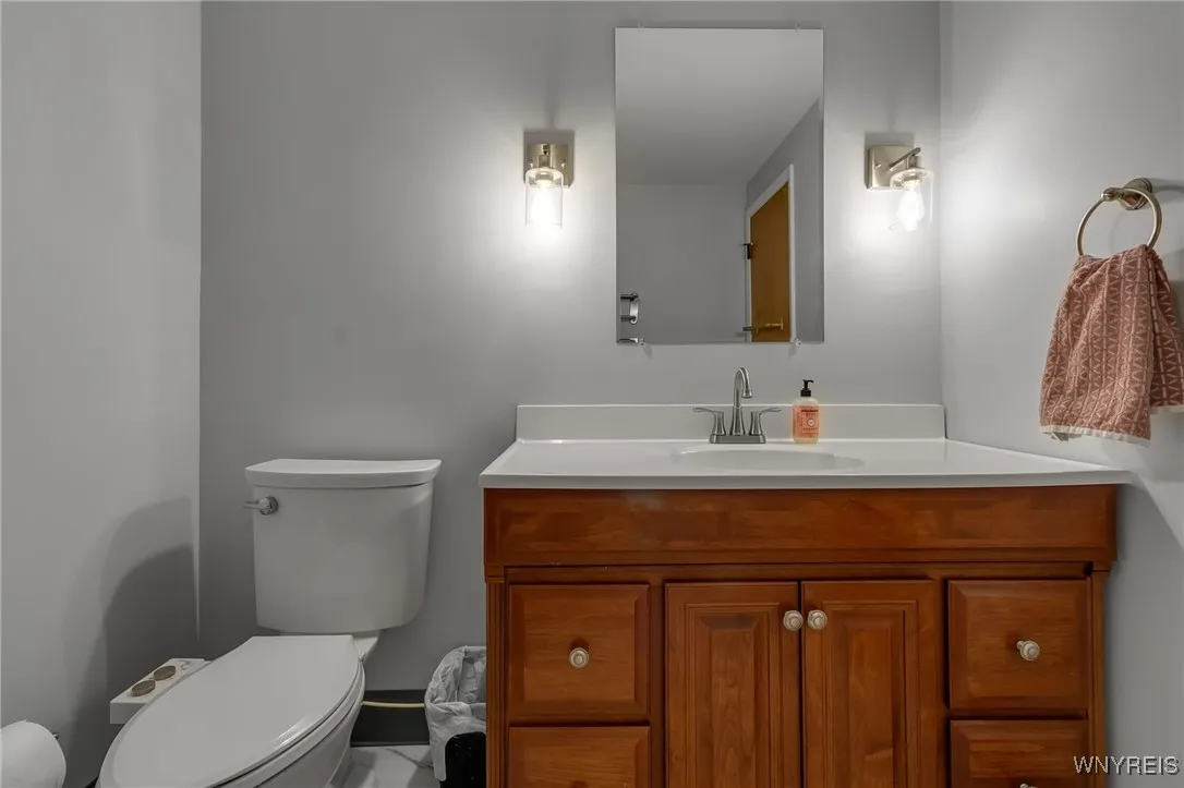 60 Fairways Boulevard, Amherst, New York 14221, Amherst, New York 14221, 3 Bedrooms Bedrooms, 7 Rooms Rooms,1 BathroomBathrooms,Residential,For Sale,60 Fairways Boulevard, Amherst, New York 14221,0,B1628364