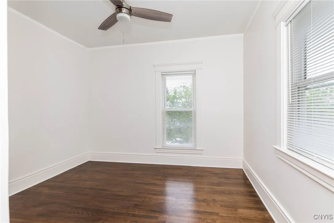 109 Erie Street, Syracuse, New York 13204, Syracuse, New York 13204, 4 Bedrooms Bedrooms, ,2 BathroomsBathrooms,Residential,Closed,109 Erie Street, Syracuse, New York 13204,0,S1628435