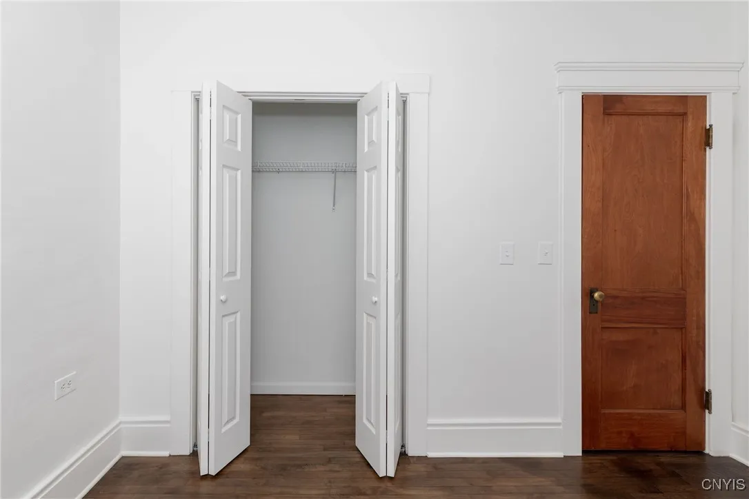 109 Erie Street, Syracuse, New York 13204, Syracuse, New York 13204, 4 Bedrooms Bedrooms, ,2 BathroomsBathrooms,Residential,Closed,109 Erie Street, Syracuse, New York 13204,0,S1628435