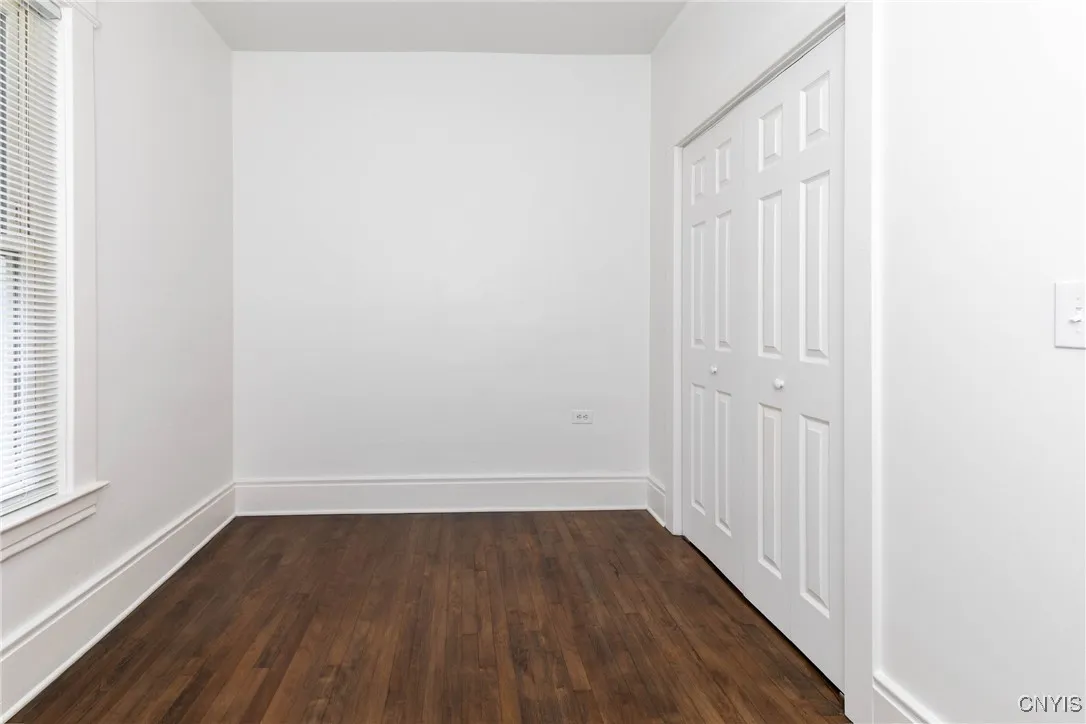109 Erie Street, Syracuse, New York 13204, Syracuse, New York 13204, 4 Bedrooms Bedrooms, ,2 BathroomsBathrooms,Residential,Closed,109 Erie Street, Syracuse, New York 13204,0,S1628435