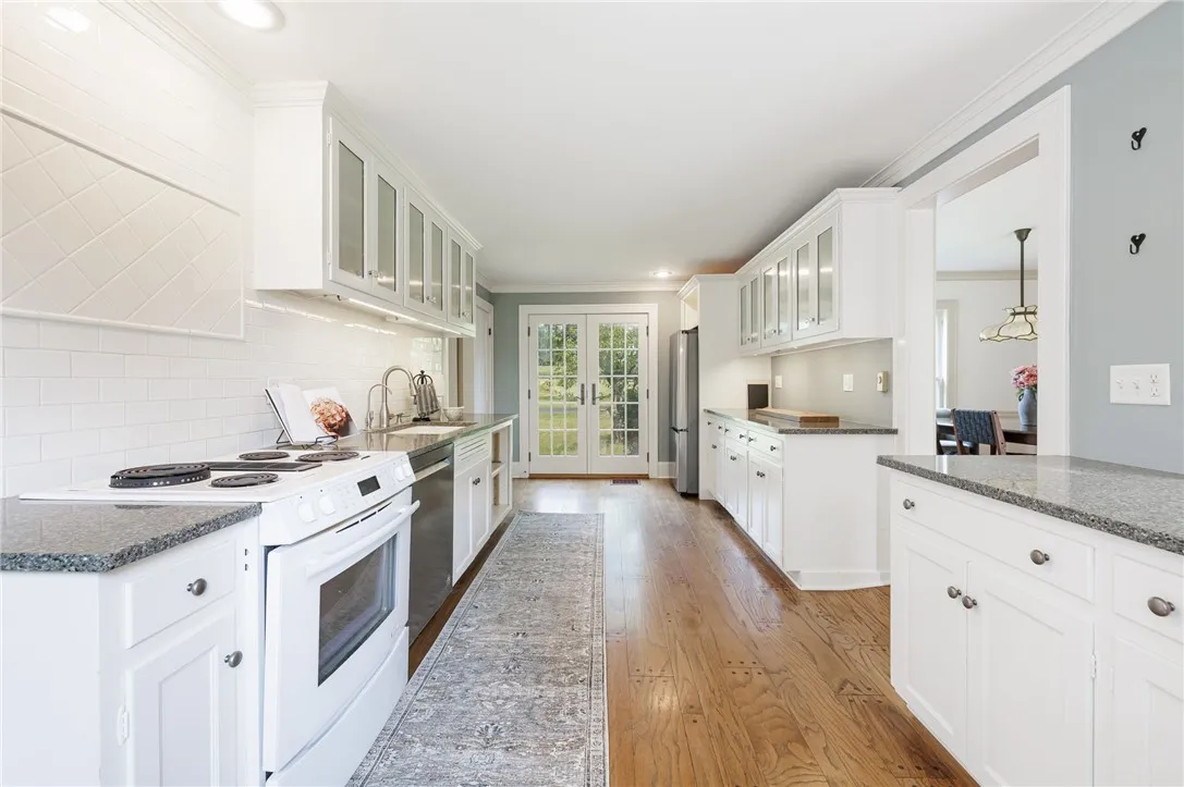 3100 County Road 40, East Bloomfield, New York 144, East Bloomfield, New York 14469, 4 Bedrooms Bedrooms, 13 Rooms Rooms,2 BathroomsBathrooms,Residential,Closed,3100 County Road 40, East Bloomfield, New York 144,0,R1628450