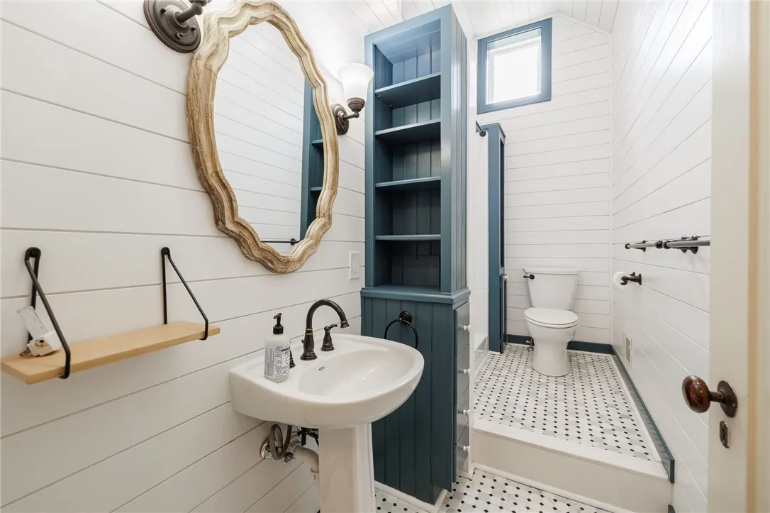 3100 County Road 40, East Bloomfield, New York 144, East Bloomfield, New York 14469, 4 Bedrooms Bedrooms, 13 Rooms Rooms,2 BathroomsBathrooms,Residential,Closed,3100 County Road 40, East Bloomfield, New York 144,0,R1628450