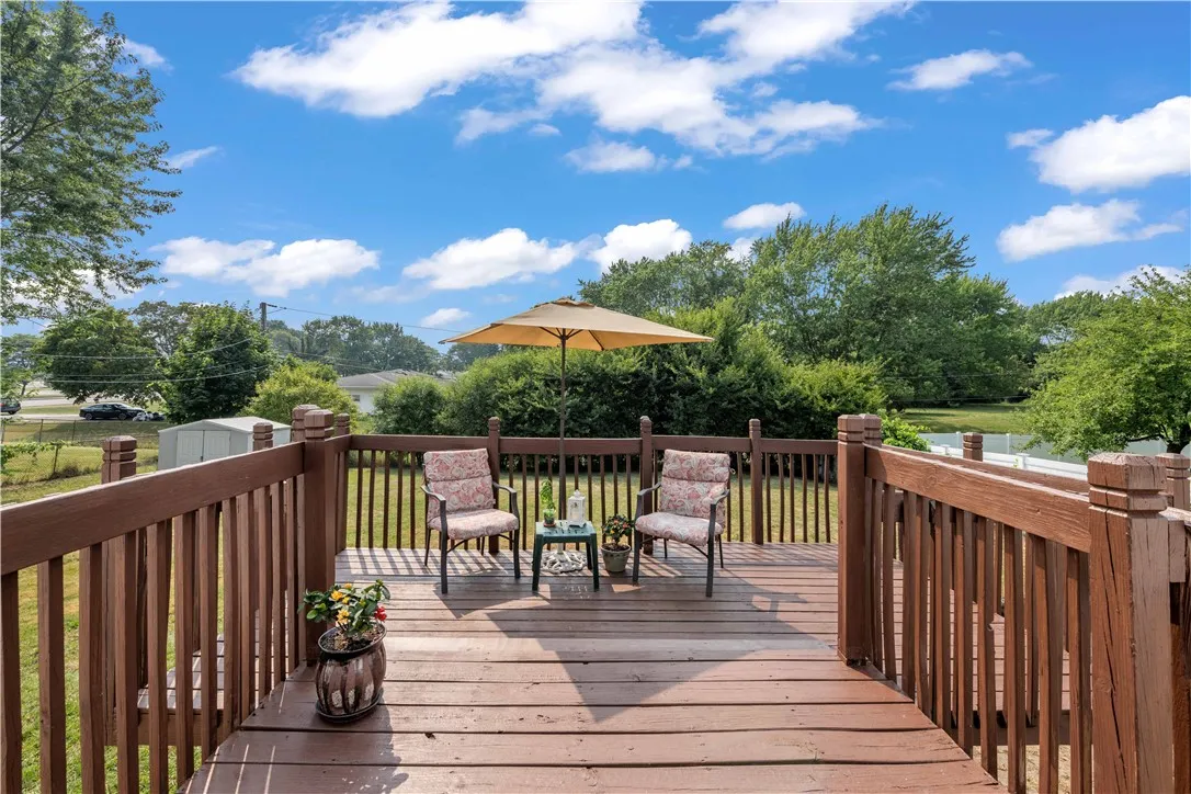 135 Strawberry Hill Road, Henrietta, New York 1462, Henrietta, New York 14623, 5 Bedrooms Bedrooms, 8 Rooms Rooms,2 BathroomsBathrooms,Residential,Closed,135 Strawberry Hill Road, Henrietta, New York 1462,0,R1627679