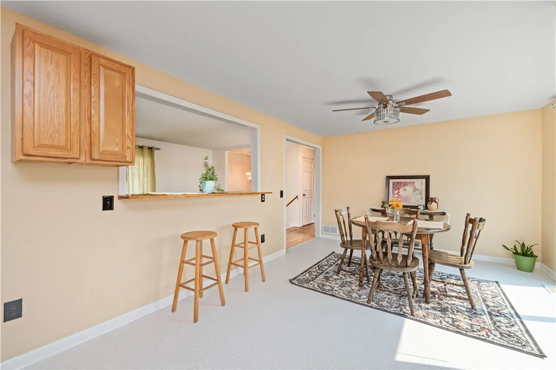 135 Strawberry Hill Road, Henrietta, New York 1462, Henrietta, New York 14623, 5 Bedrooms Bedrooms, 8 Rooms Rooms,2 BathroomsBathrooms,Residential,Closed,135 Strawberry Hill Road, Henrietta, New York 1462,0,R1627679