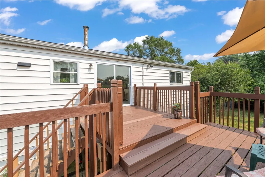 135 Strawberry Hill Road, Henrietta, New York 1462, Henrietta, New York 14623, 5 Bedrooms Bedrooms, 8 Rooms Rooms,2 BathroomsBathrooms,Residential,Closed,135 Strawberry Hill Road, Henrietta, New York 1462,0,R1627679