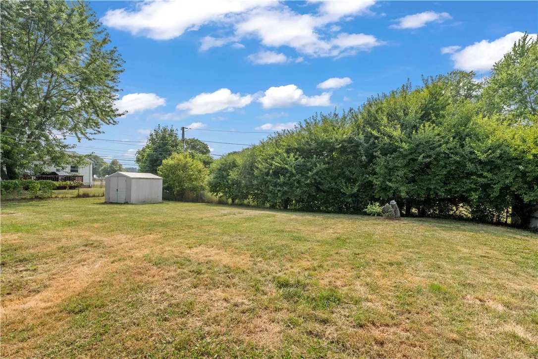 135 Strawberry Hill Road, Henrietta, New York 1462, Henrietta, New York 14623, 5 Bedrooms Bedrooms, 8 Rooms Rooms,2 BathroomsBathrooms,Residential,Closed,135 Strawberry Hill Road, Henrietta, New York 1462,0,R1627679