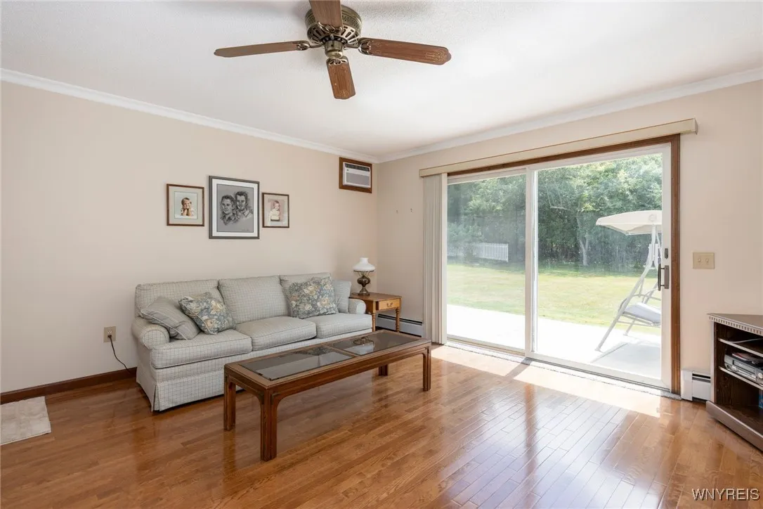 12 Pine Tree Lane, West Seneca, New York 14224, West Seneca, New York 14224, 3 Bedrooms Bedrooms, 6 Rooms Rooms,2 BathroomsBathrooms,Residential,Closed,12 Pine Tree Lane, West Seneca, New York 14224,0,B1627871