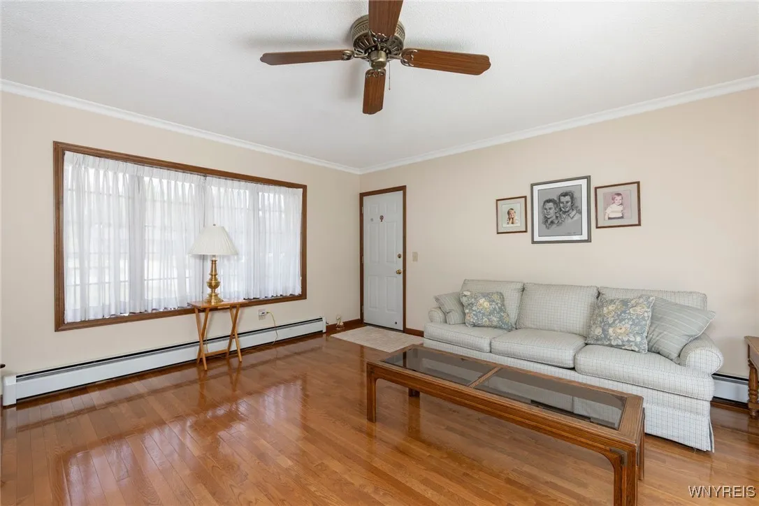 12 Pine Tree Lane, West Seneca, New York 14224, West Seneca, New York 14224, 3 Bedrooms Bedrooms, 6 Rooms Rooms,2 BathroomsBathrooms,Residential,Closed,12 Pine Tree Lane, West Seneca, New York 14224,0,B1627871