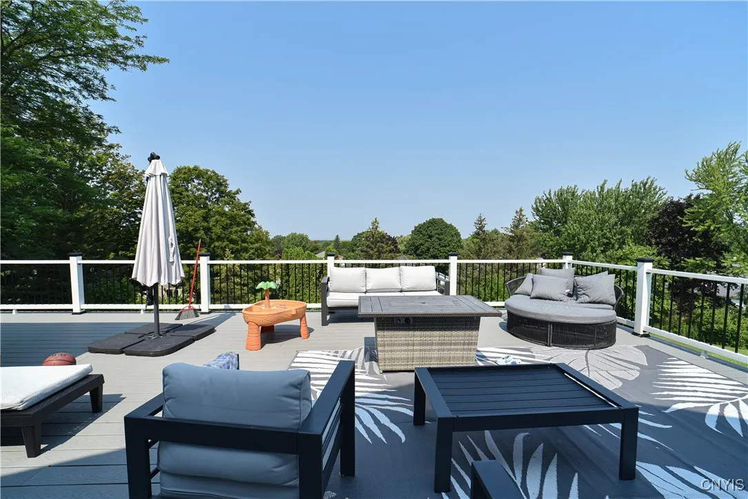 4872 Firethorn Circle, Manlius, New York 13104, Manlius, New York 13104, 4 Bedrooms Bedrooms, 15 Rooms Rooms,3 BathroomsBathrooms,Residential,Closed,4872 Firethorn Circle, Manlius, New York 13104,0,S1628525