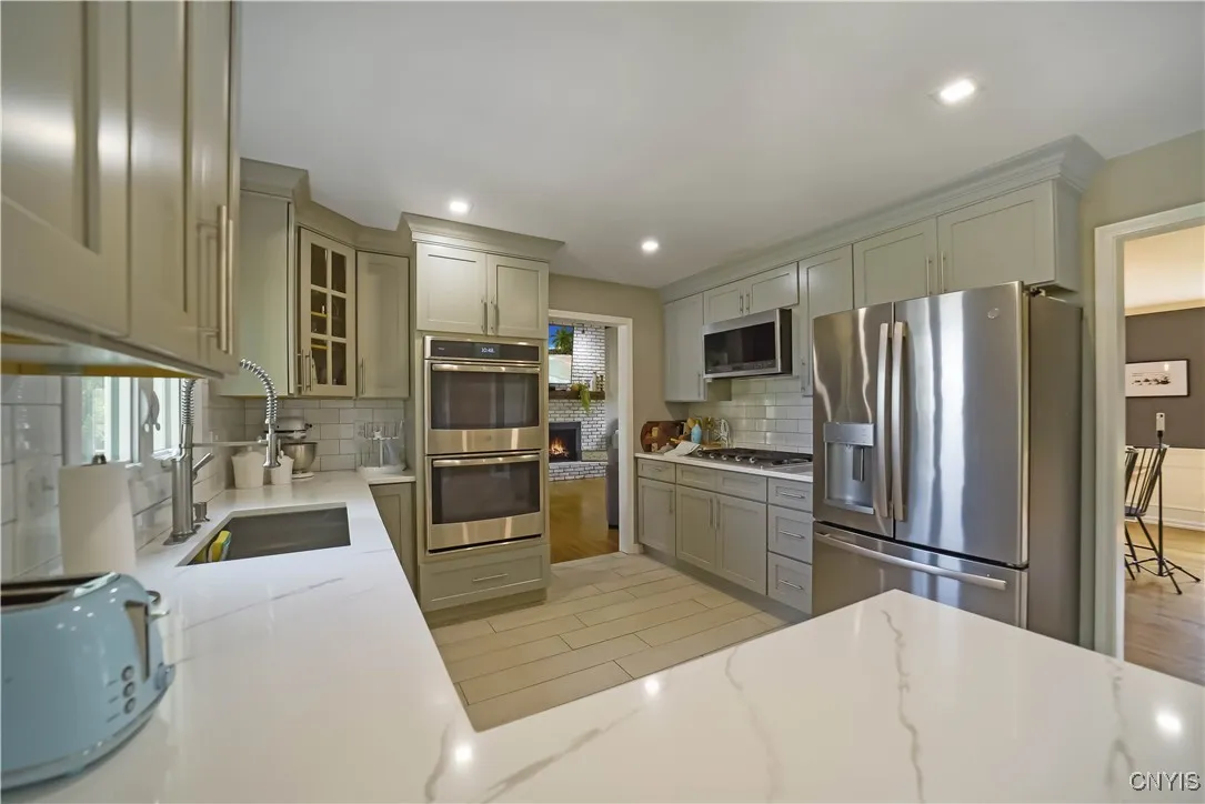 4872 Firethorn Circle, Manlius, New York 13104, Manlius, New York 13104, 4 Bedrooms Bedrooms, 15 Rooms Rooms,3 BathroomsBathrooms,Residential,Closed,4872 Firethorn Circle, Manlius, New York 13104,0,S1628525