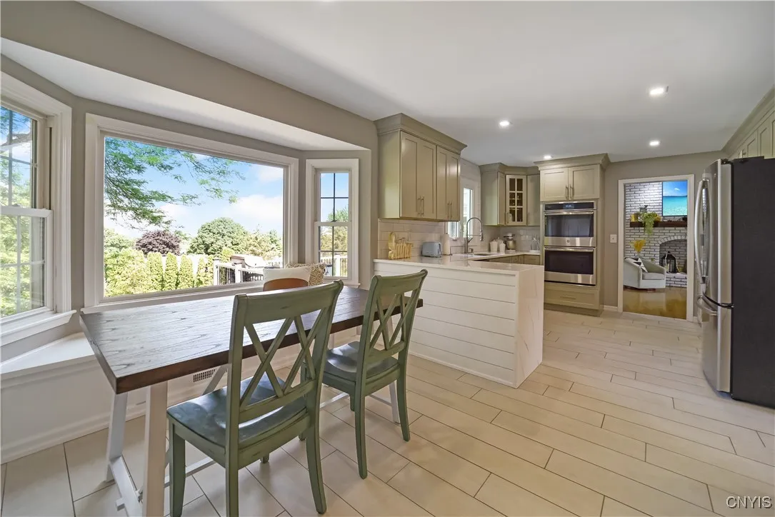 4872 Firethorn Circle, Manlius, New York 13104, Manlius, New York 13104, 4 Bedrooms Bedrooms, 15 Rooms Rooms,3 BathroomsBathrooms,Residential,Closed,4872 Firethorn Circle, Manlius, New York 13104,0,S1628525