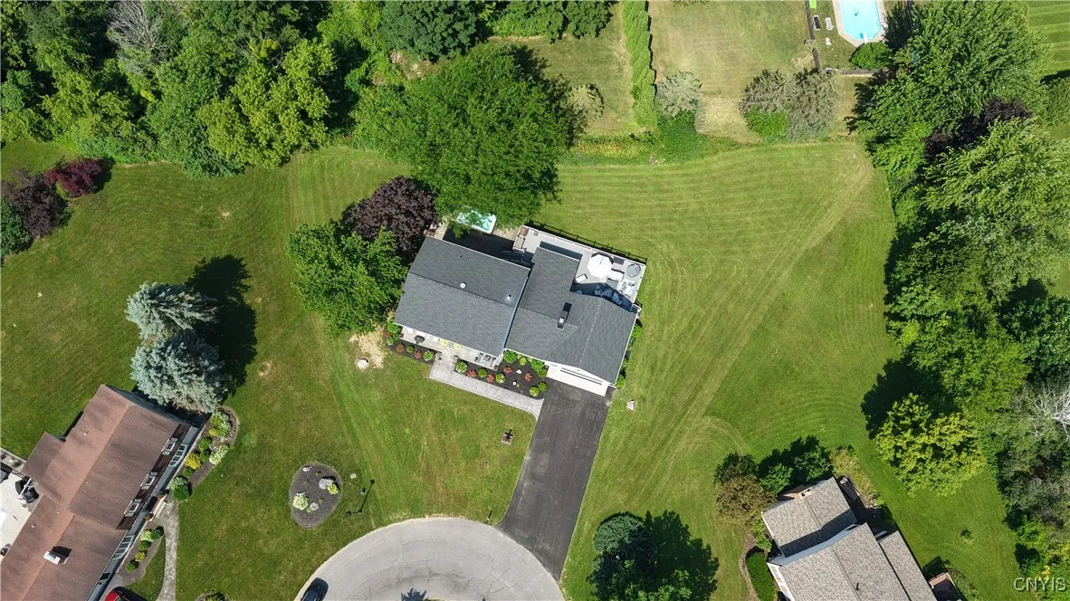 4872 Firethorn Circle, Manlius, New York 13104, Manlius, New York 13104, 4 Bedrooms Bedrooms, 15 Rooms Rooms,3 BathroomsBathrooms,Residential,Closed,4872 Firethorn Circle, Manlius, New York 13104,0,S1628525