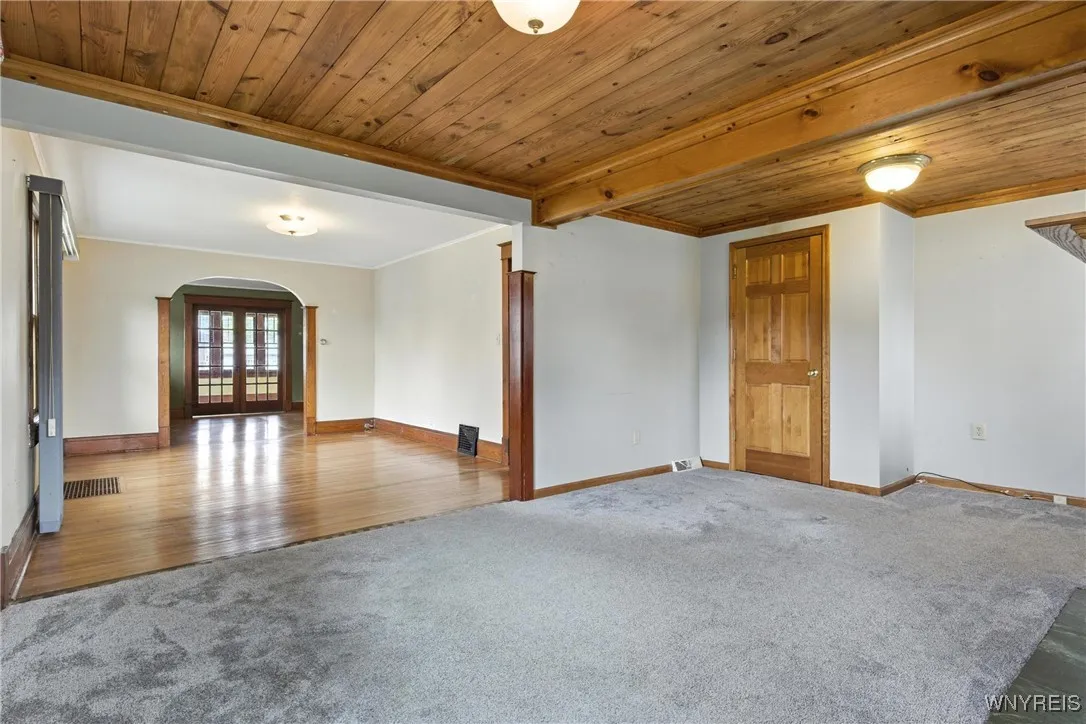 92 Helen Avenue, Hamburg, New York 14219, Hamburg, New York 14219, 3 Bedrooms Bedrooms, 10 Rooms Rooms,2 BathroomsBathrooms,Residential,For Sale,92 Helen Avenue, Hamburg, New York 14219,B1628057