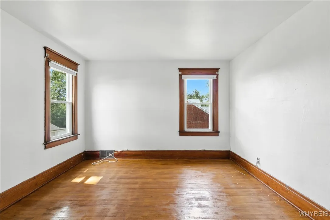 92 Helen Avenue, Hamburg, New York 14219, Hamburg, New York 14219, 3 Bedrooms Bedrooms, 10 Rooms Rooms,2 BathroomsBathrooms,Residential,For Sale,92 Helen Avenue, Hamburg, New York 14219,B1628057