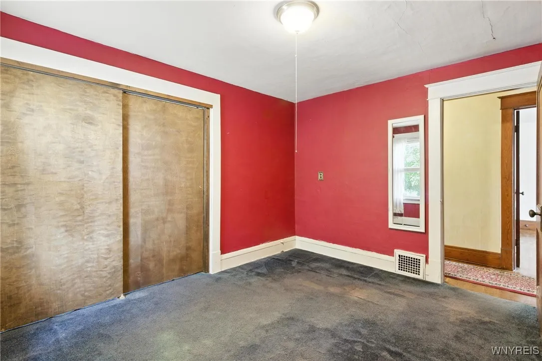 92 Helen Avenue, Hamburg, New York 14219, Hamburg, New York 14219, 3 Bedrooms Bedrooms, 10 Rooms Rooms,2 BathroomsBathrooms,Residential,For Sale,92 Helen Avenue, Hamburg, New York 14219,B1628057