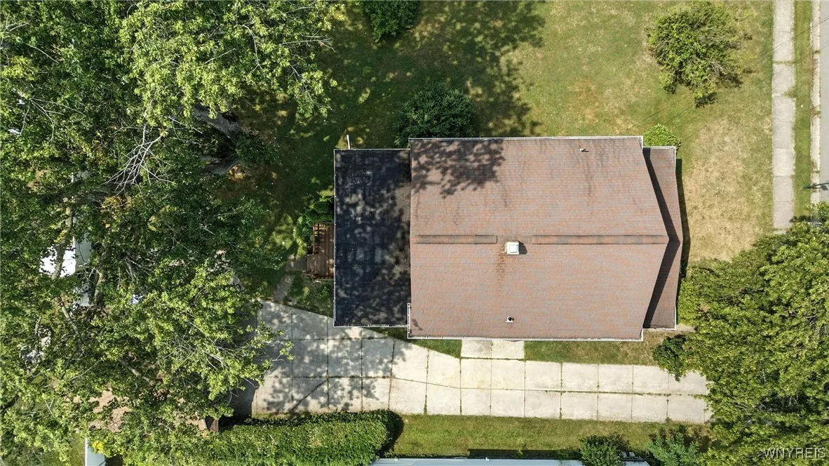 92 Helen Avenue, Hamburg, New York 14219, Hamburg, New York 14219, 3 Bedrooms Bedrooms, 10 Rooms Rooms,2 BathroomsBathrooms,Residential,For Sale,92 Helen Avenue, Hamburg, New York 14219,B1628057