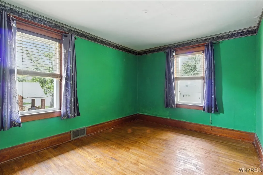 92 Helen Avenue, Hamburg, New York 14219, Hamburg, New York 14219, 3 Bedrooms Bedrooms, 10 Rooms Rooms,2 BathroomsBathrooms,Residential,For Sale,92 Helen Avenue, Hamburg, New York 14219,B1628057