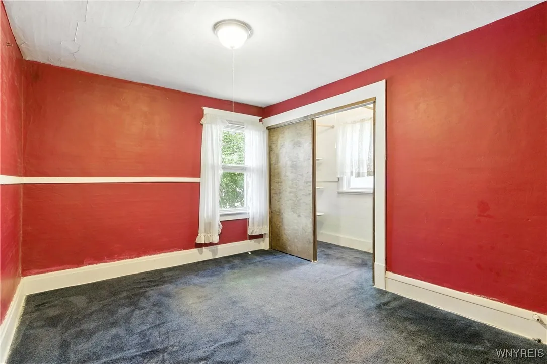92 Helen Avenue, Hamburg, New York 14219, Hamburg, New York 14219, 3 Bedrooms Bedrooms, 10 Rooms Rooms,2 BathroomsBathrooms,Residential,For Sale,92 Helen Avenue, Hamburg, New York 14219,B1628057