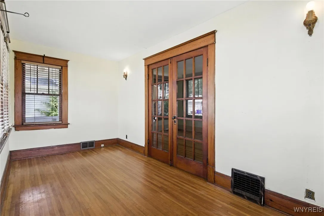 92 Helen Avenue, Hamburg, New York 14219, Hamburg, New York 14219, 3 Bedrooms Bedrooms, 10 Rooms Rooms,2 BathroomsBathrooms,Residential,For Sale,92 Helen Avenue, Hamburg, New York 14219,B1628057