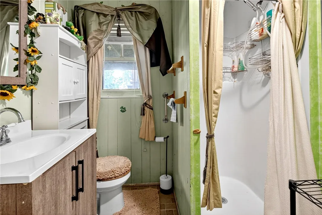 Full bath downstairs