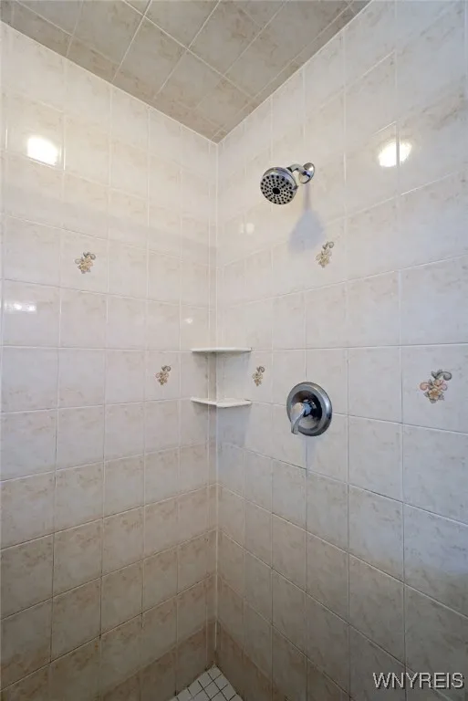 23 Forrester Court, Amherst, New York 14228, Amherst, New York 14228, 5 Bedrooms Bedrooms, 10 Rooms Rooms,3 BathroomsBathrooms,Residential,Closed,23 Forrester Court, Amherst, New York 14228,0,B1628274