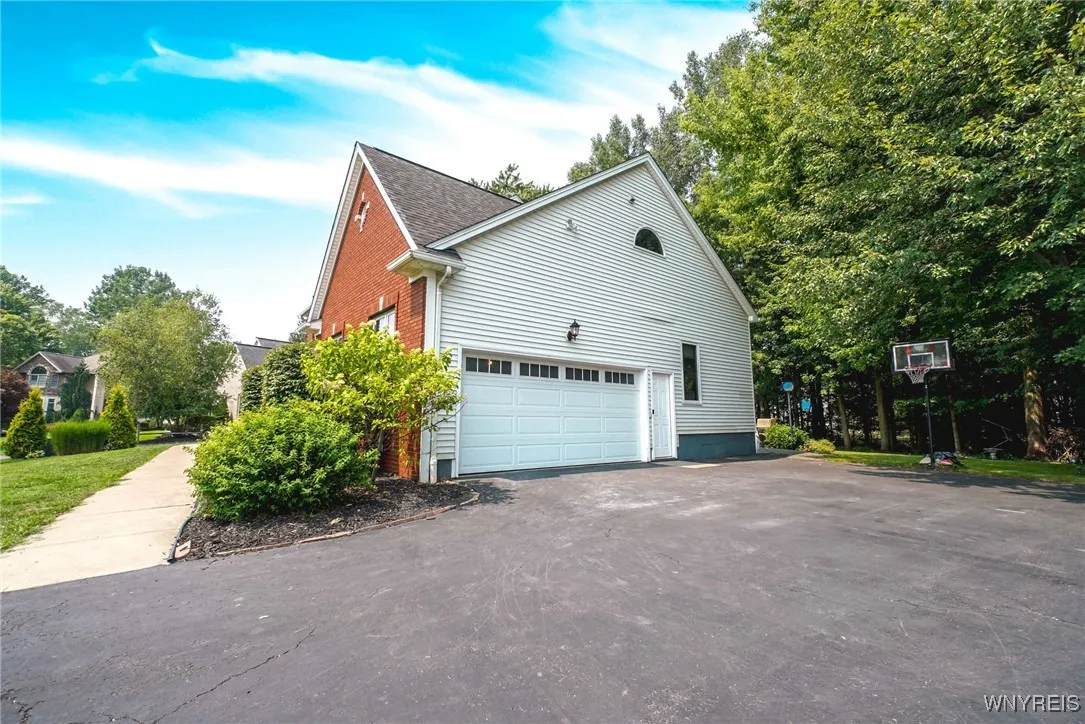 23 Forrester Court, Amherst, New York 14228, Amherst, New York 14228, 5 Bedrooms Bedrooms, 10 Rooms Rooms,3 BathroomsBathrooms,Residential,Closed,23 Forrester Court, Amherst, New York 14228,0,B1628274