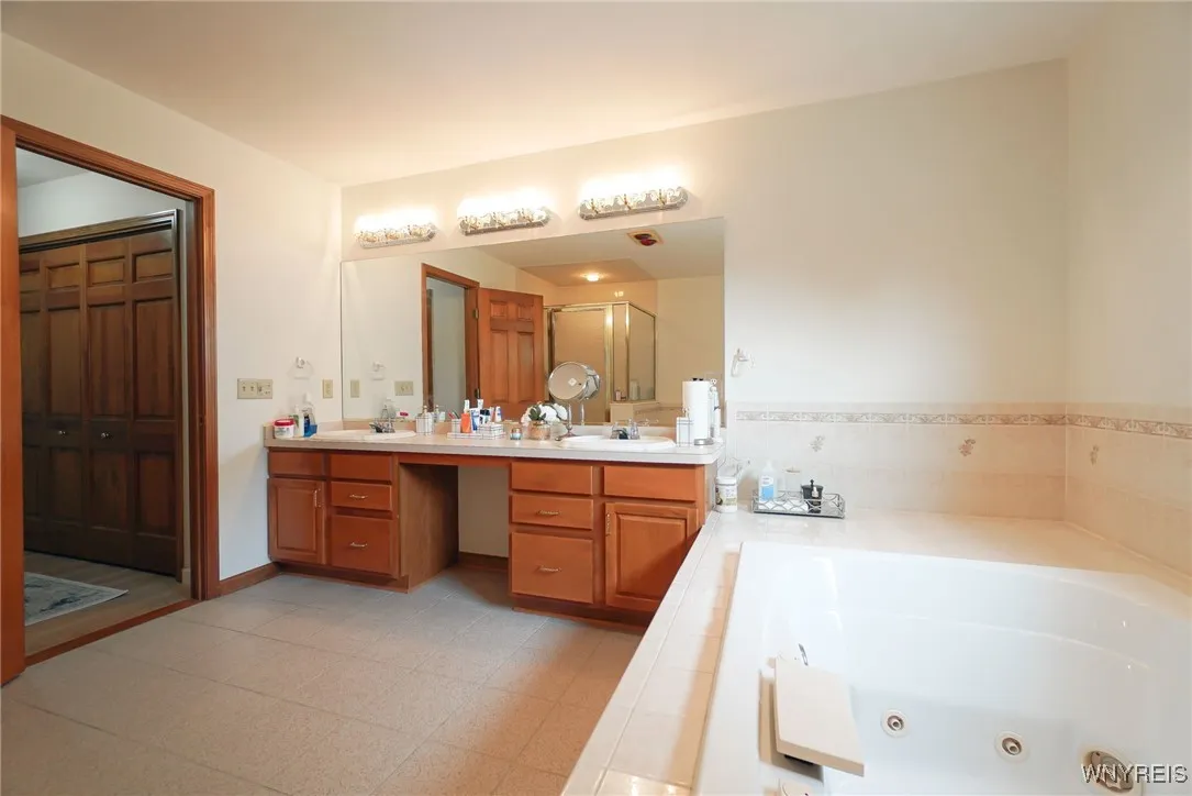 23 Forrester Court, Amherst, New York 14228, Amherst, New York 14228, 5 Bedrooms Bedrooms, 10 Rooms Rooms,3 BathroomsBathrooms,Residential,Closed,23 Forrester Court, Amherst, New York 14228,0,B1628274