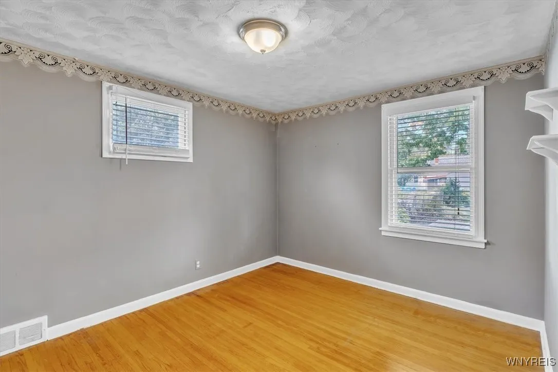 584 Highland Avenue, Tonawanda, New York 14223, Tonawanda, New York 14223, 3 Bedrooms Bedrooms, 6 Rooms Rooms,1 BathroomBathrooms,Residential,For Sale,584 Highland Avenue, Tonawanda, New York 14223,B1627737
